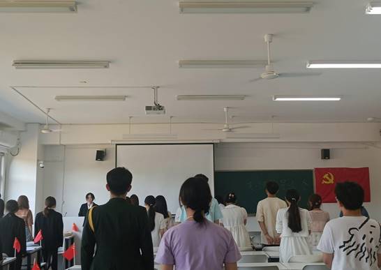 说明: 图示, 示意图
中度可信度描述已自动生成:ver1
